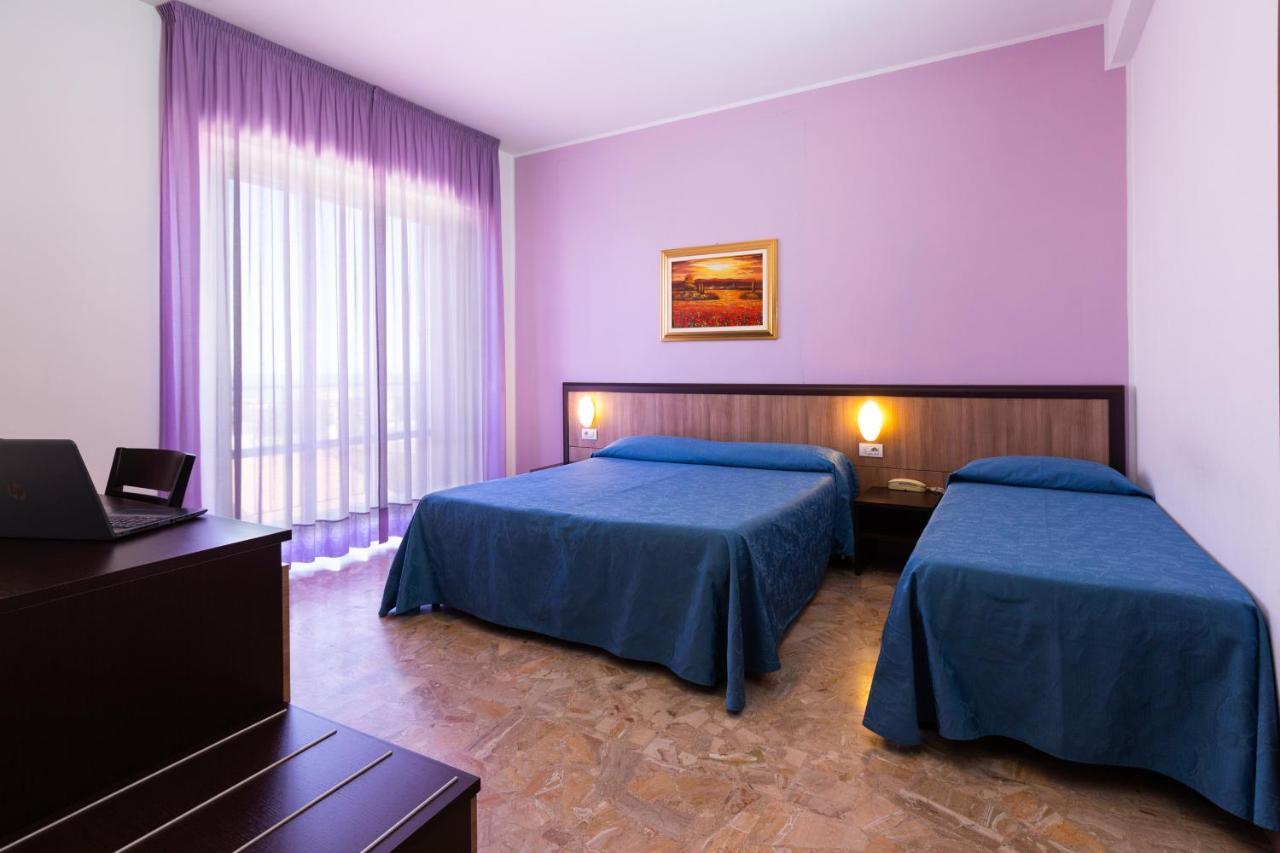 Hotel Belvedere Porto SantʼElpidio Exterior foto