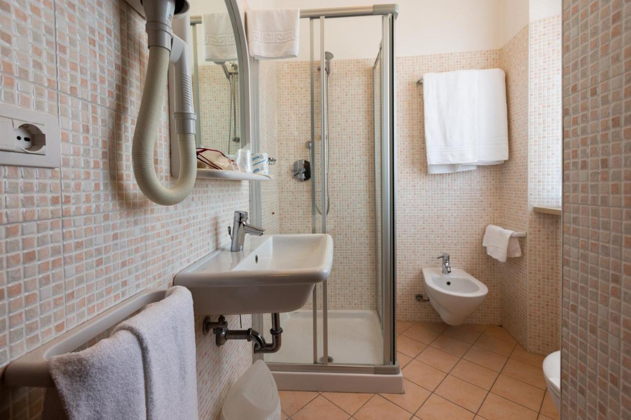 Hotel Belvedere Porto SantʼElpidio Exterior foto