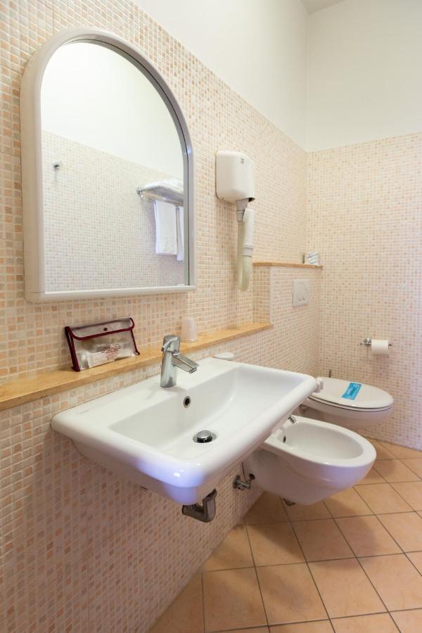 Hotel Belvedere Porto SantʼElpidio Exterior foto